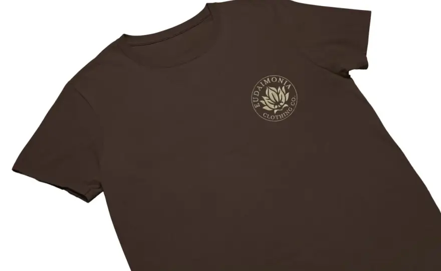 Broder un logo sur t-shirt - Le guide pour un rendu premium
