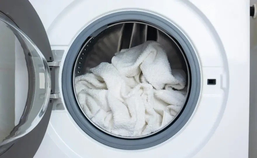 Linge blanc à la Javel en machine - Quand et comment ?